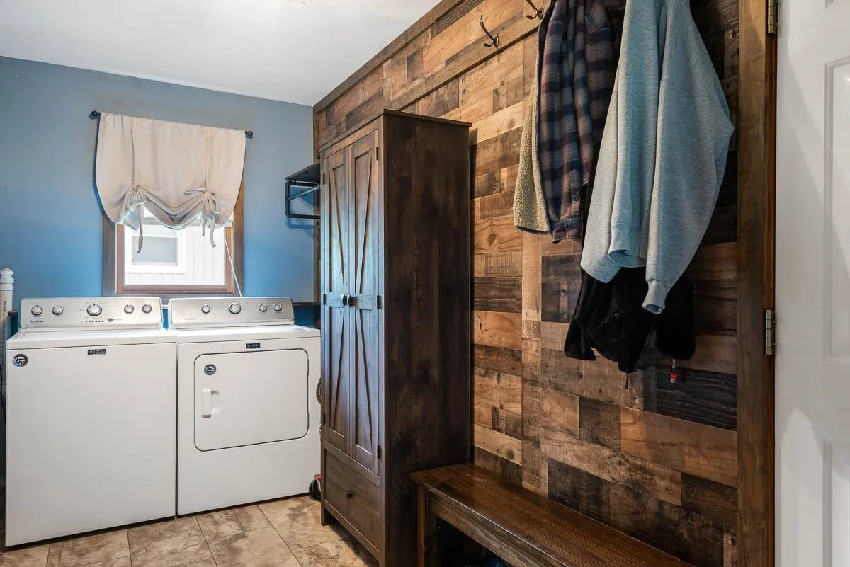 Wellsville, Kansas 66092, United States, 3 Bedrooms Bedrooms, ,2 BathroomsBathrooms,Residential,Pending,123555