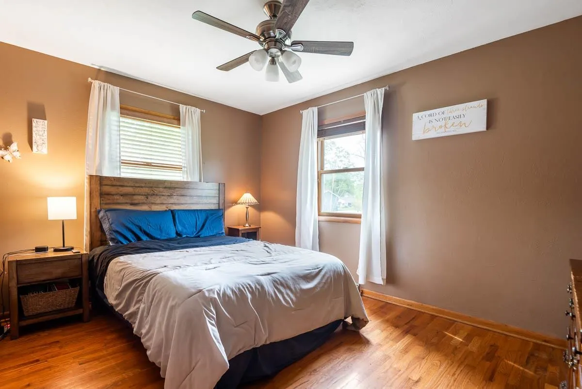 Wellsville, Kansas 66092, United States, 3 Bedrooms Bedrooms, ,2 BathroomsBathrooms,Residential,Pending,123555