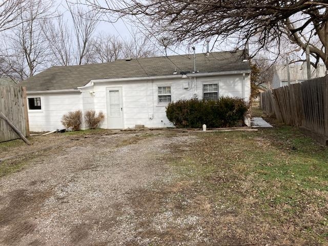 Wichita, Kansas 67213, United States, ,Residential,Pending,64489