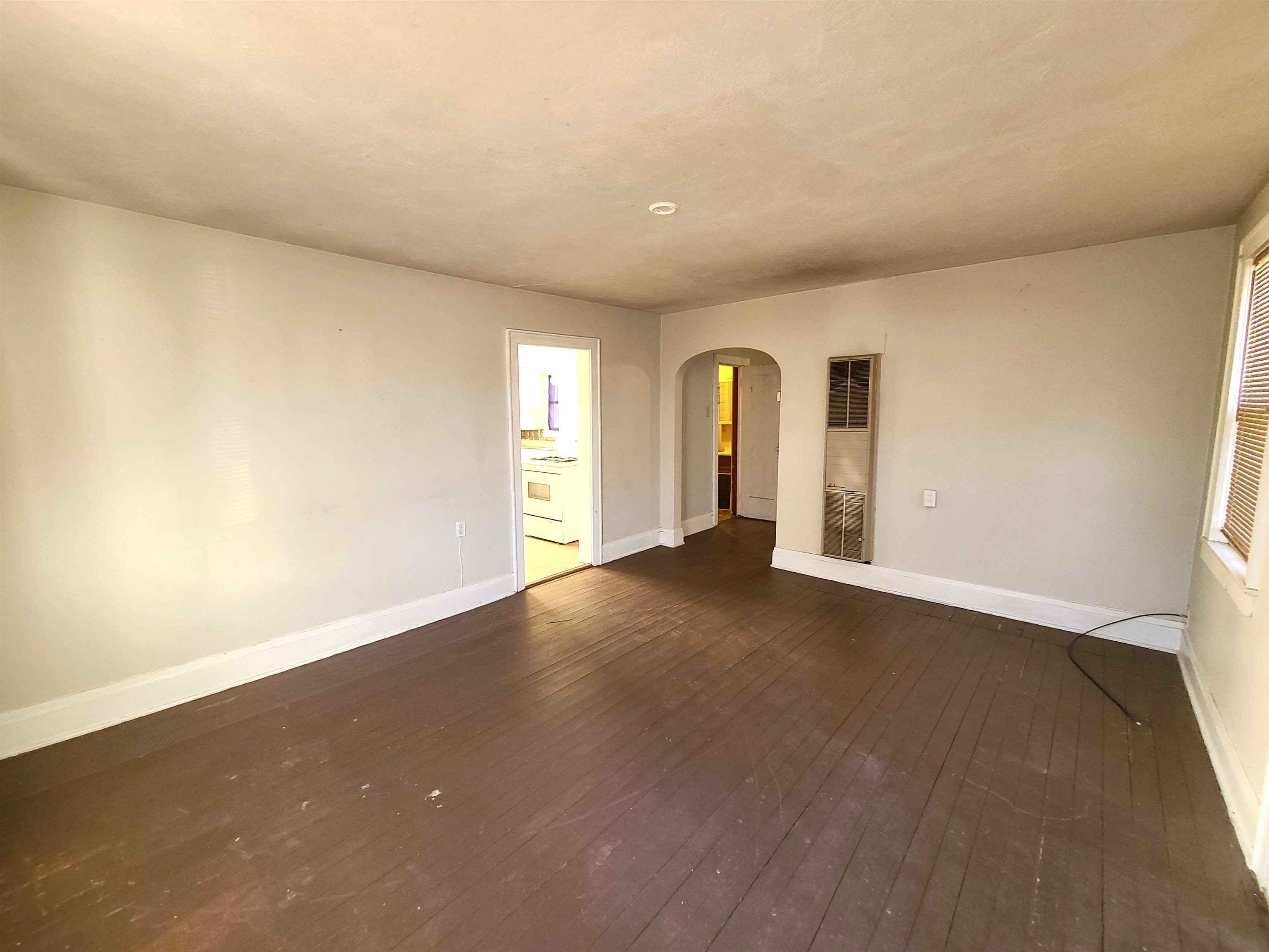 314 S 3rd St, Lindsborg, Kansas image 2