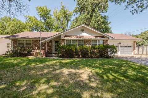 Homes For Sale - 451 N Armour St<br/> Wichita, KS 67206