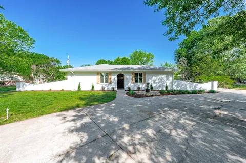 11426 W Valley Hi Dr, Wichita, KS MLS: 655438