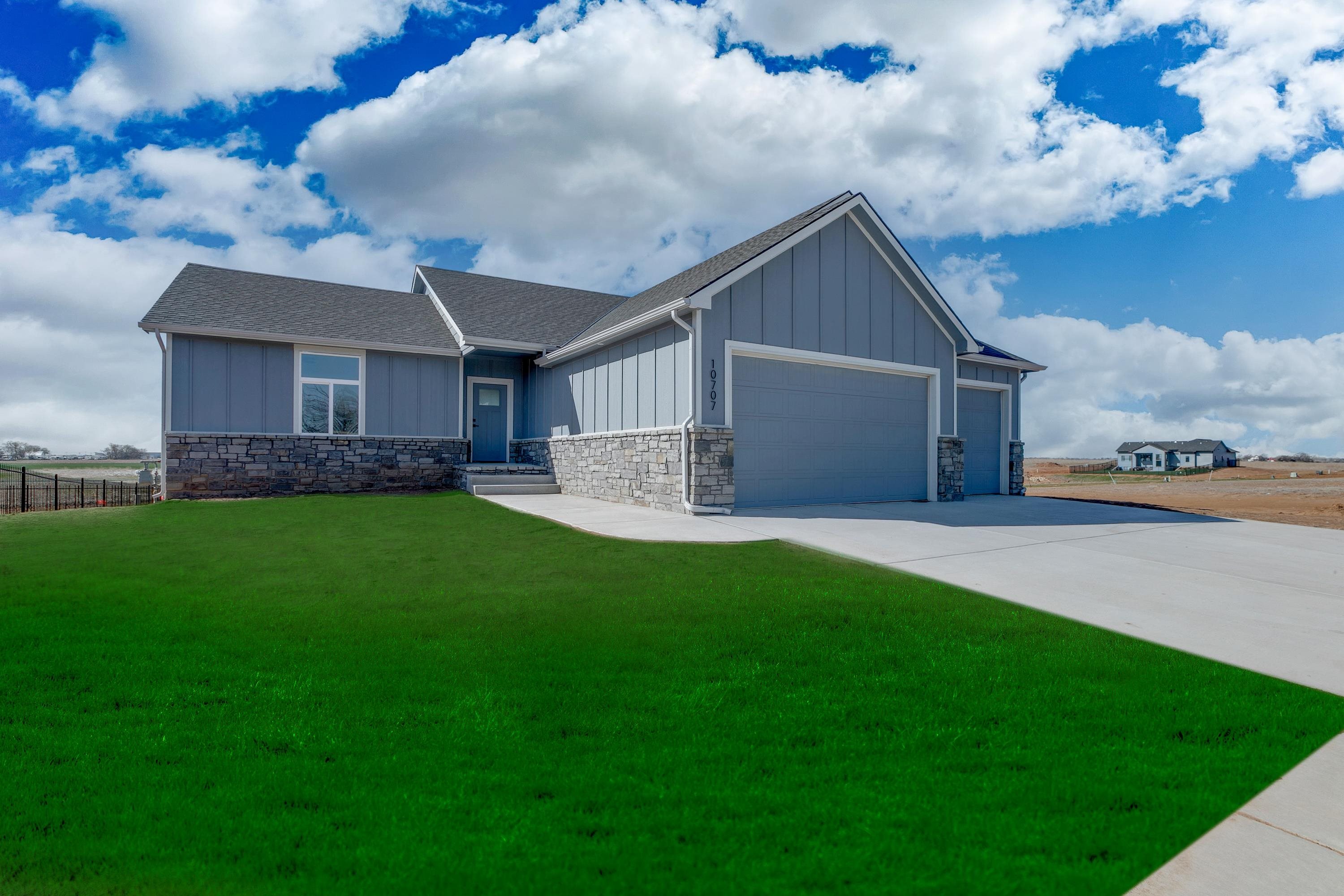 10707 W Graber St, Wichita, Kansas image 1