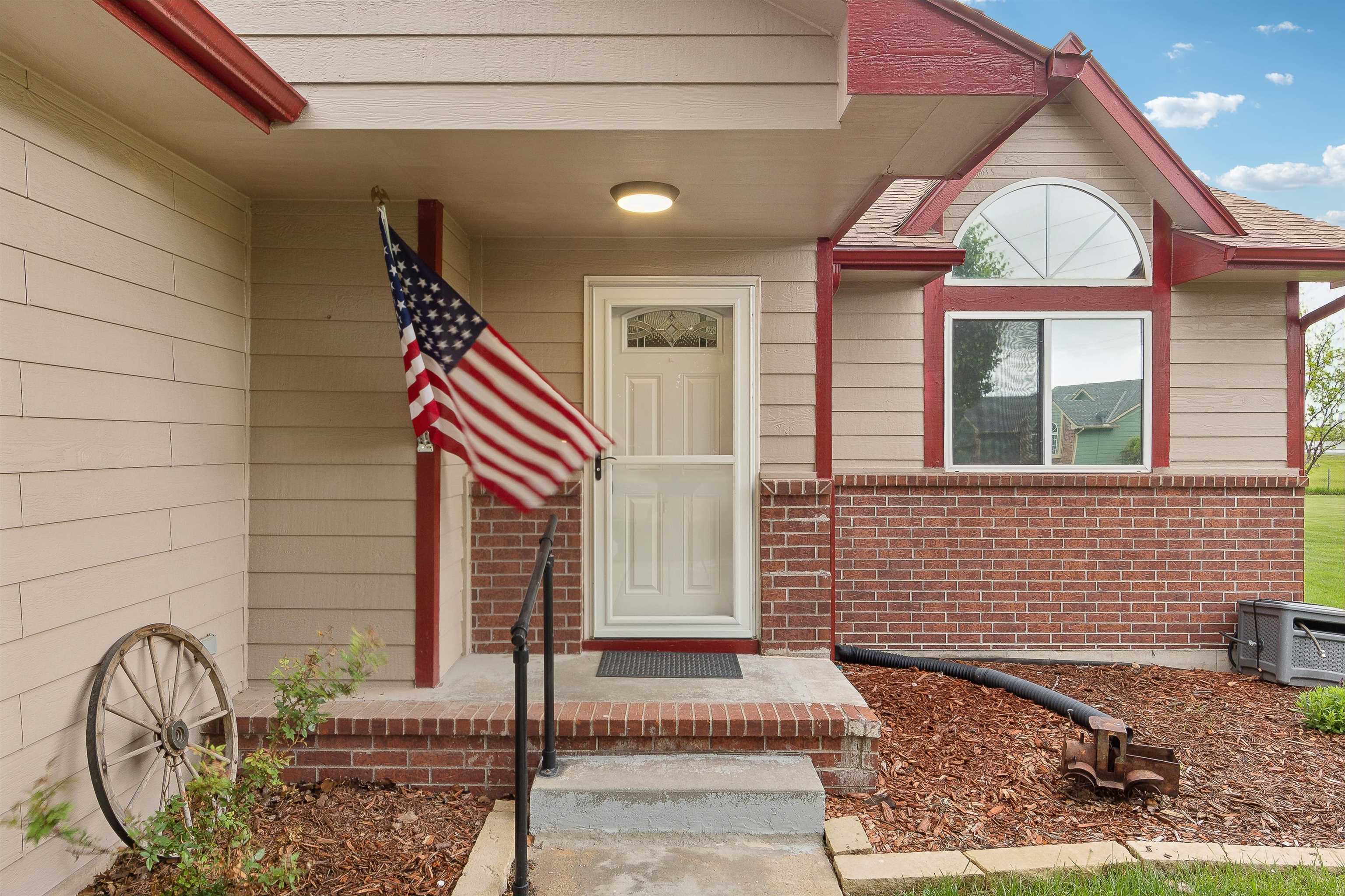703 S Todd Cir, Wichita, Virginia image 2