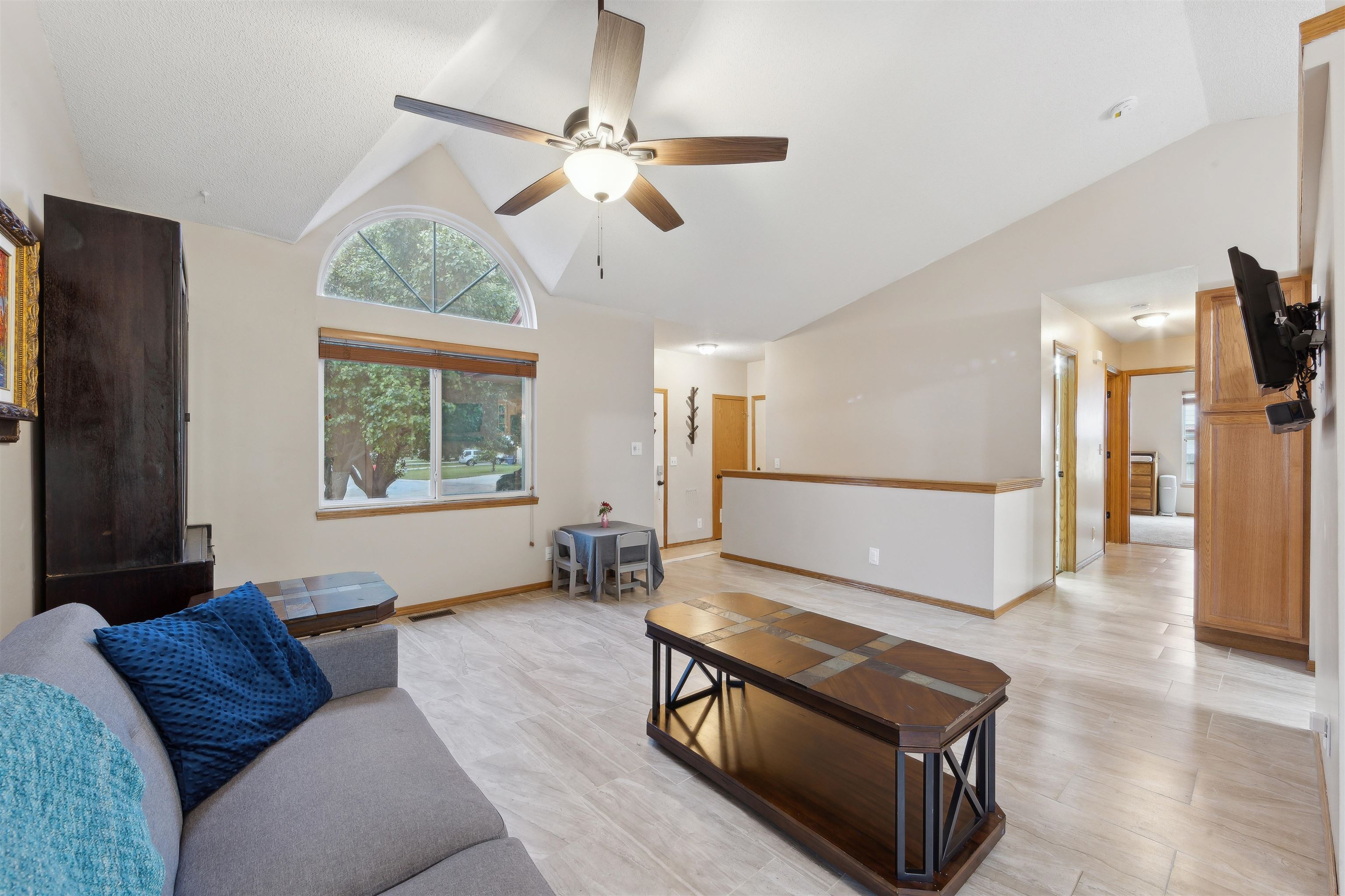 703 S Todd Cir, Wichita, Virginia image 5