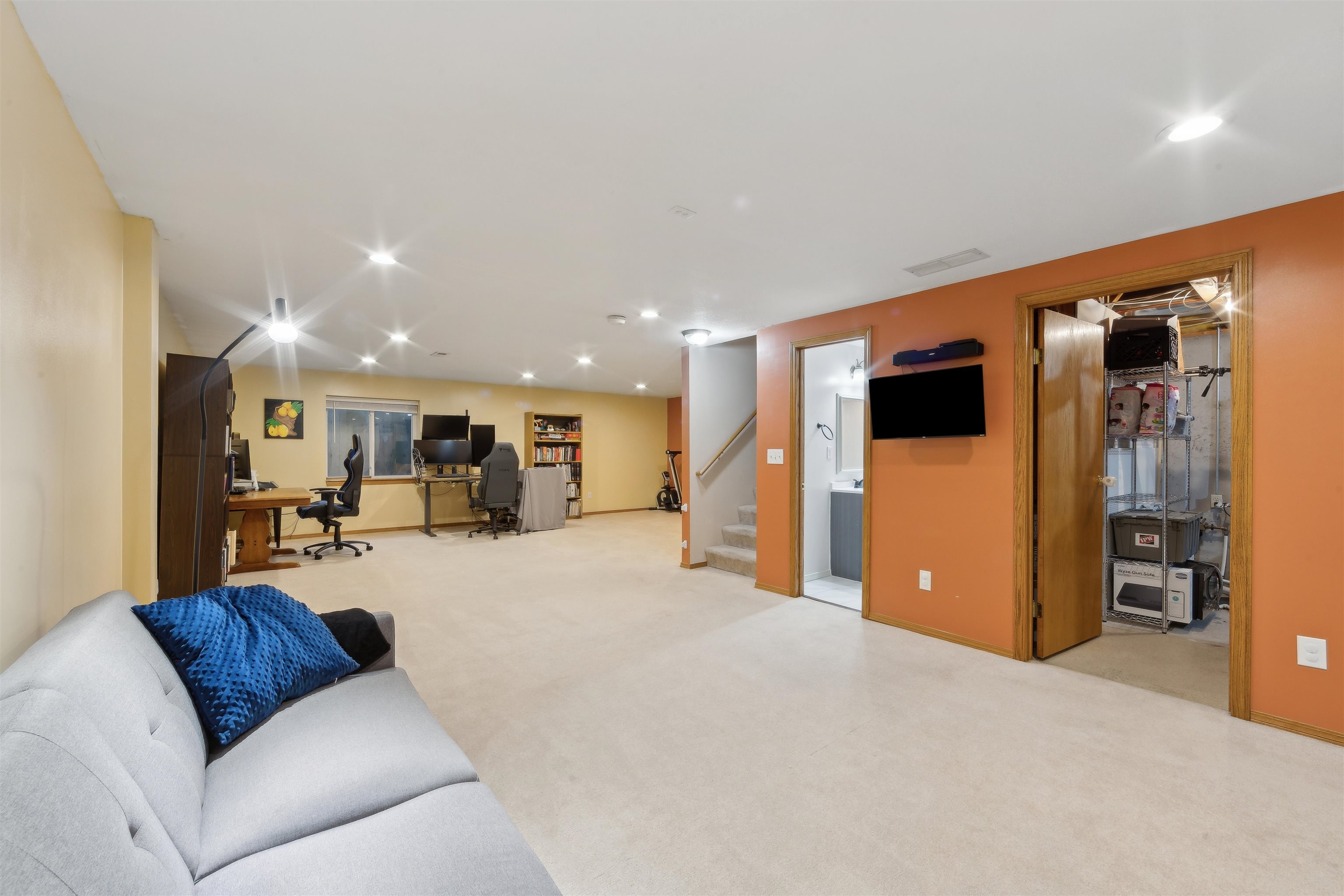 703 S Todd Cir, Wichita, Virginia image 20