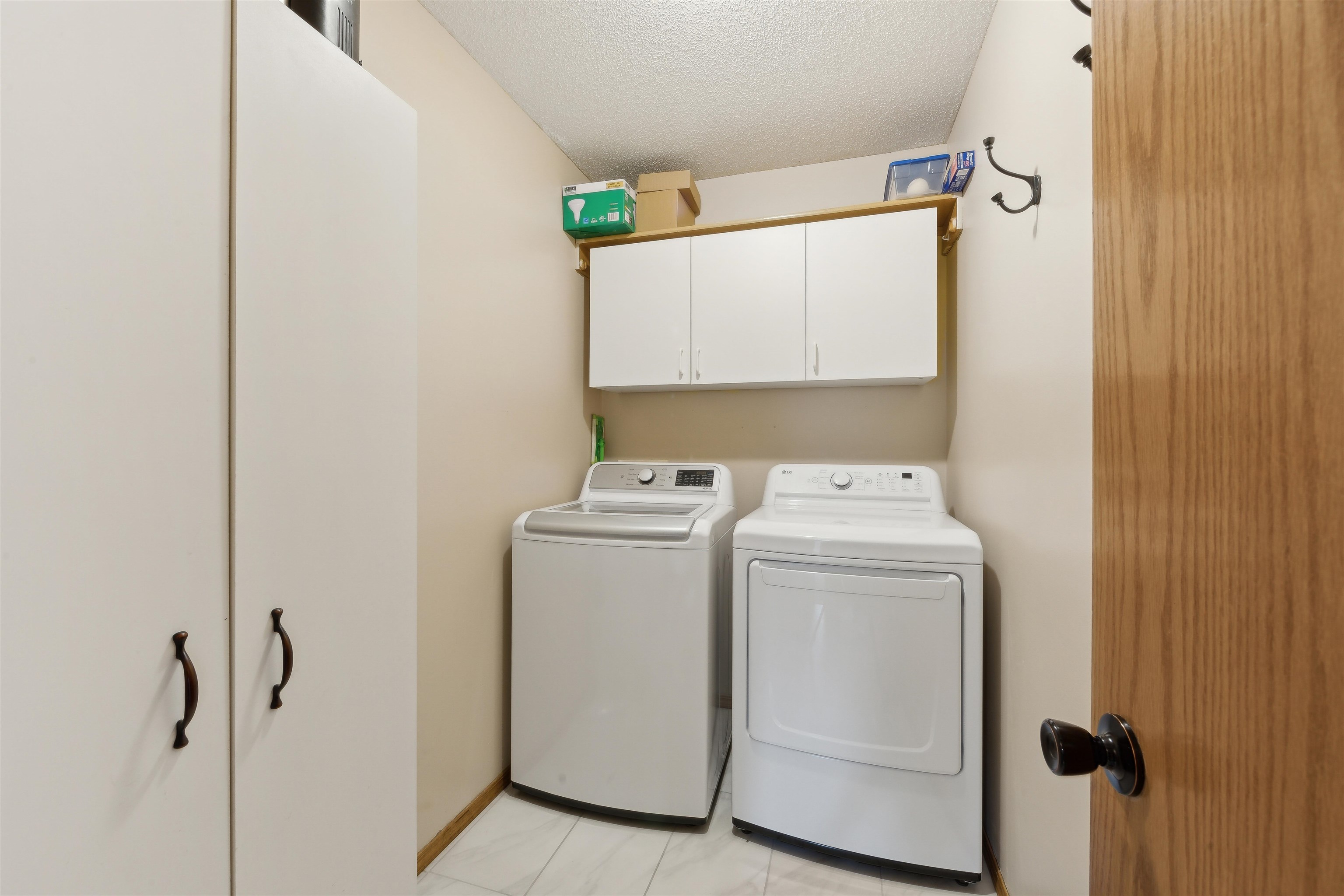 703 S Todd Cir, Wichita, Virginia image 19