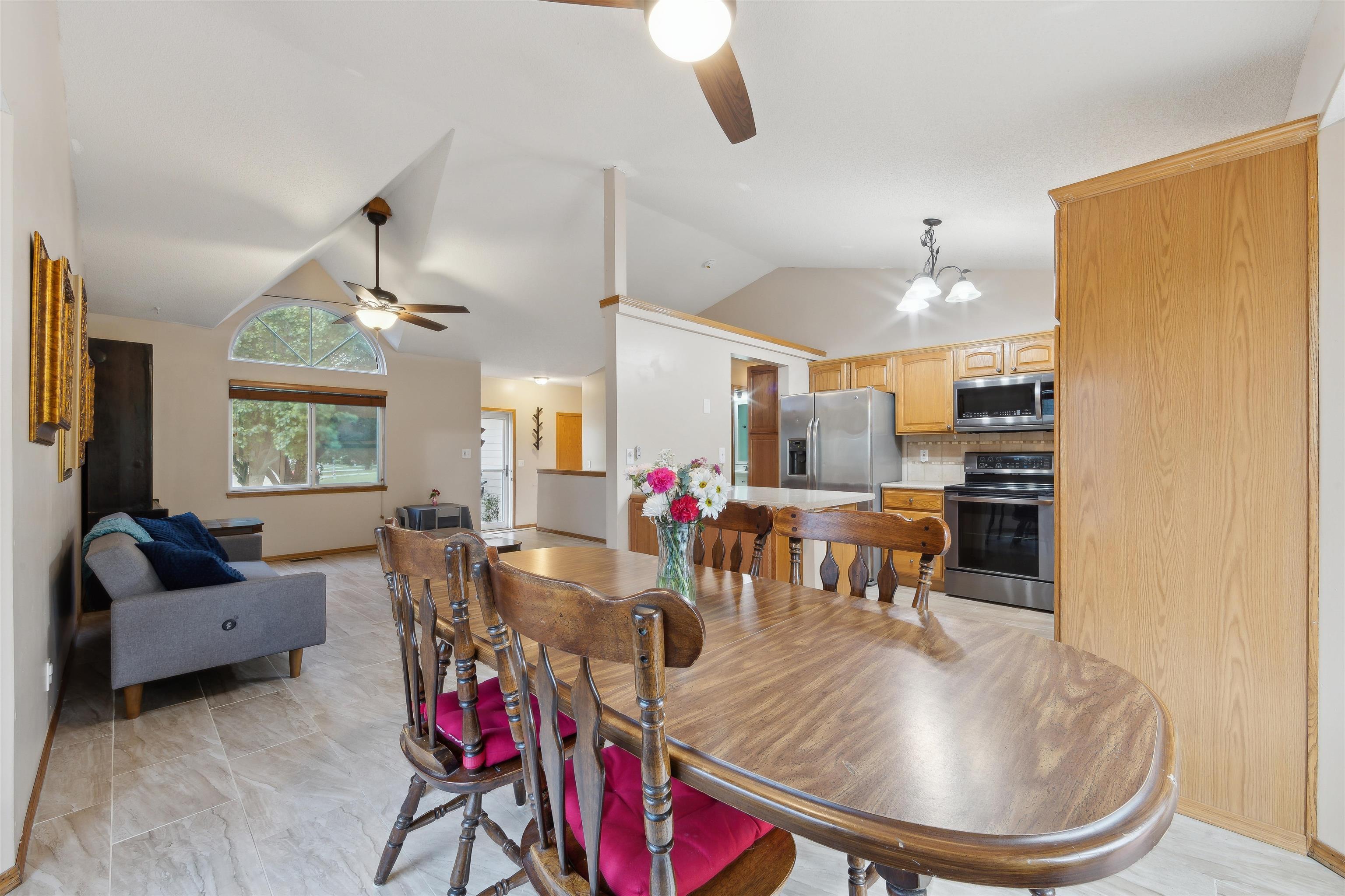 703 S Todd Cir, Wichita, Virginia image 11