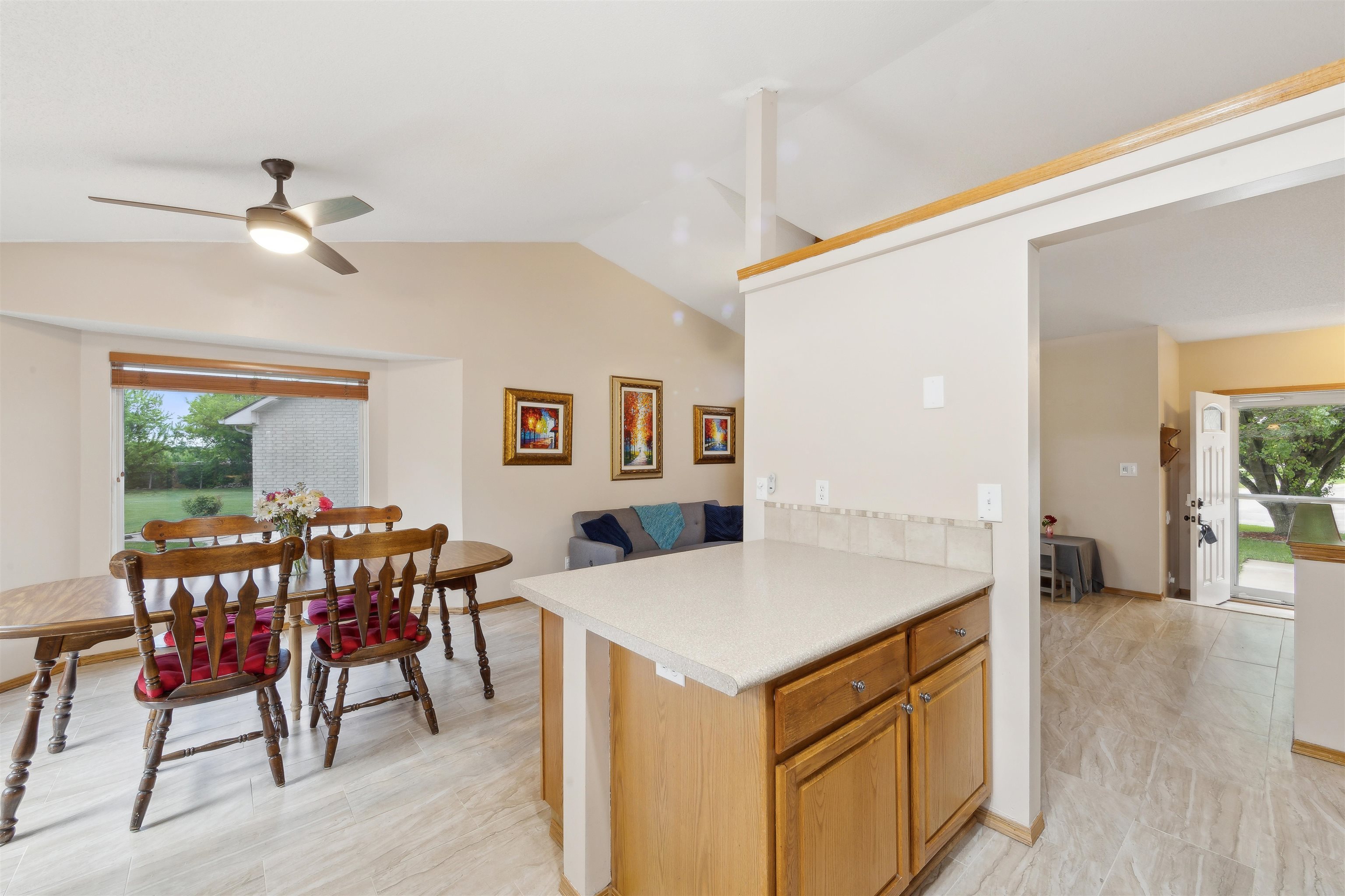 703 S Todd Cir, Wichita, Virginia image 8