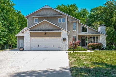 Homes For Sale - 500 S Sharon Ct<br/> Derby, KS 67037