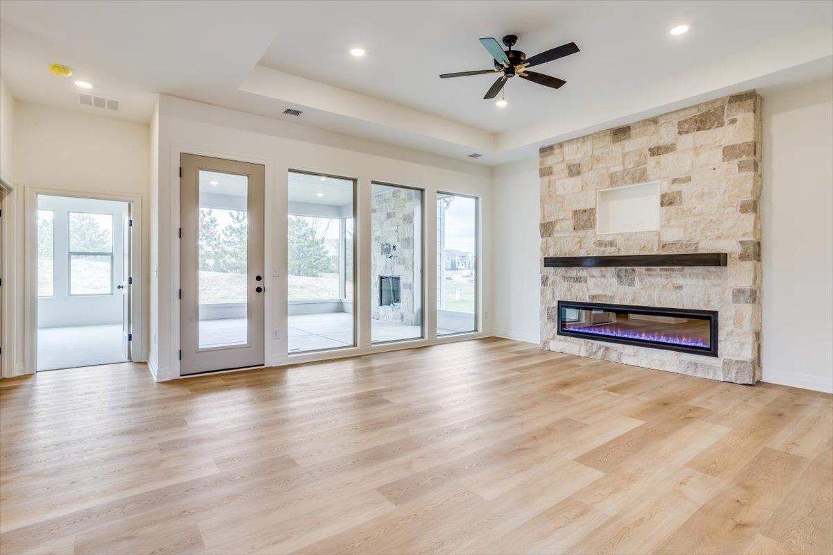 2799 N Curtis Ct, Wichita, Kansas image 3
