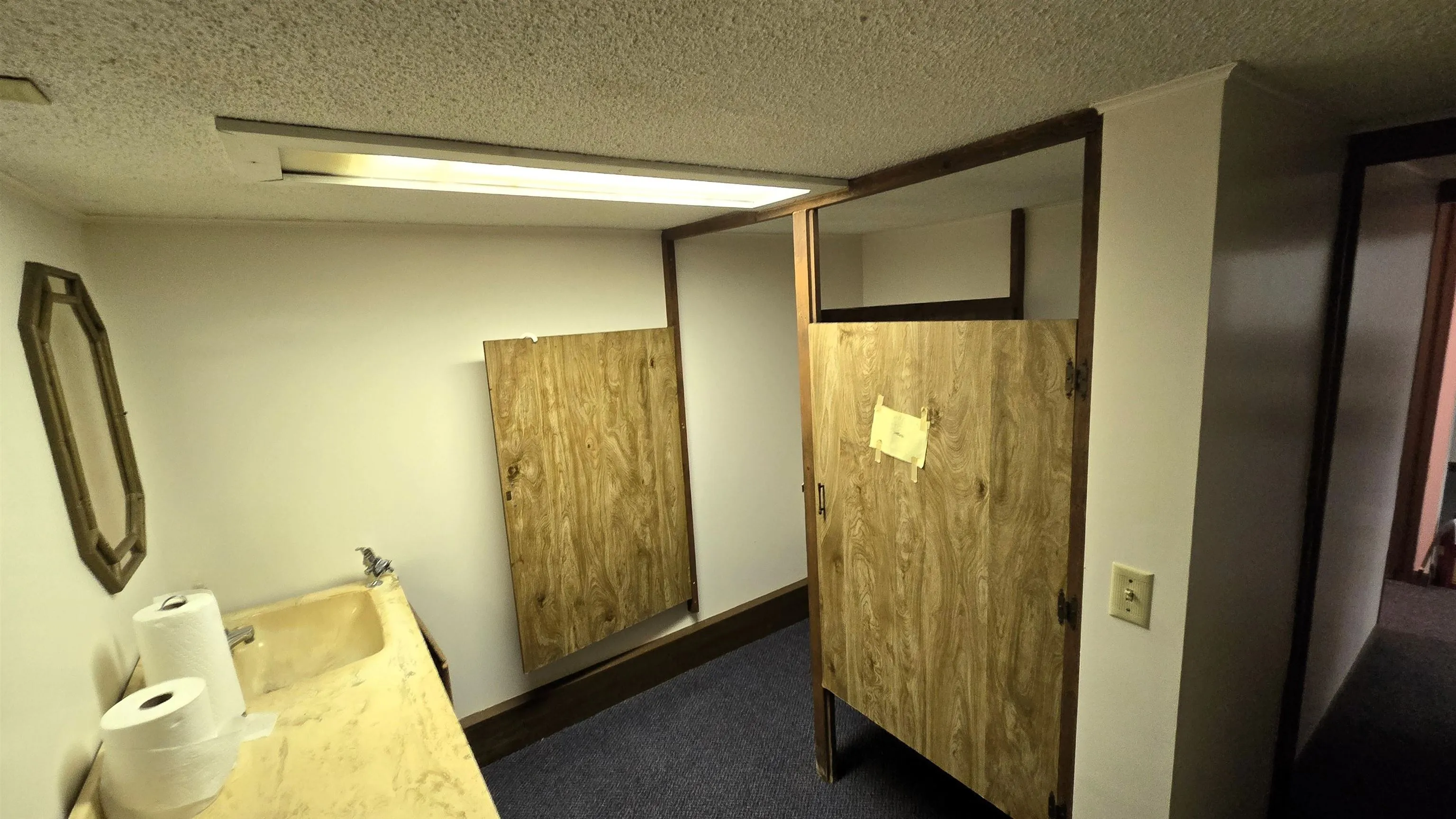 Wellington, Kansas 67152, United States, ,Commercial,Active,205916