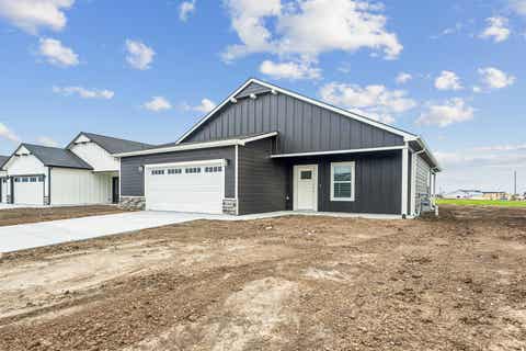 Homes For Sale - 1566 N Emerald Valley Dr<br/> Mulvane, KS 67110