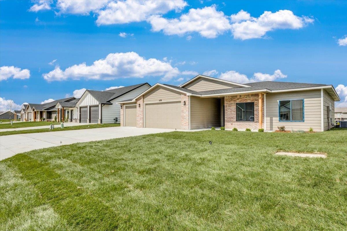 618 S Sweetwater Cir, Maize, Kansas image 3