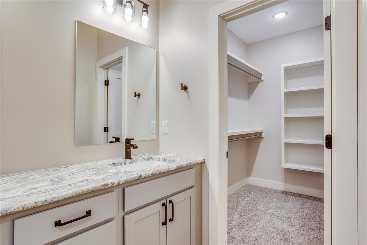 618 S Sweetwater Cir, Maize, Kansas image 19