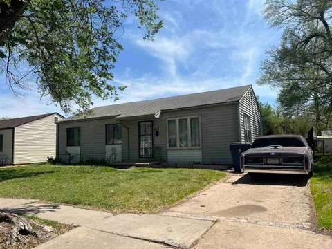 417 W 33rd St S, Wichita, KS MLS: 654096