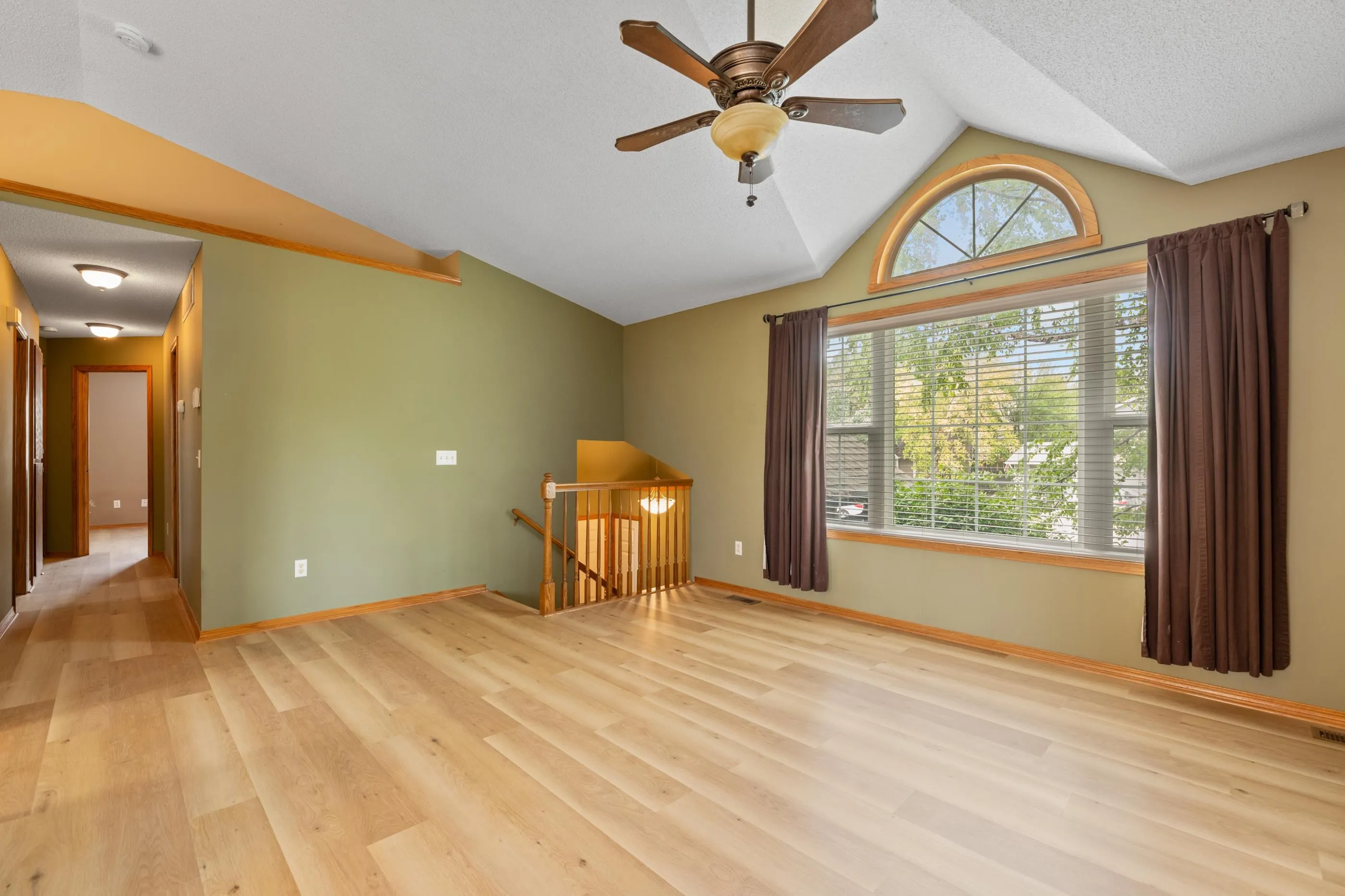 Bel Aire, Kansas 67220, United States, 3 Bedrooms Bedrooms, ,2 BathroomsBathrooms,Residential,Active,178901