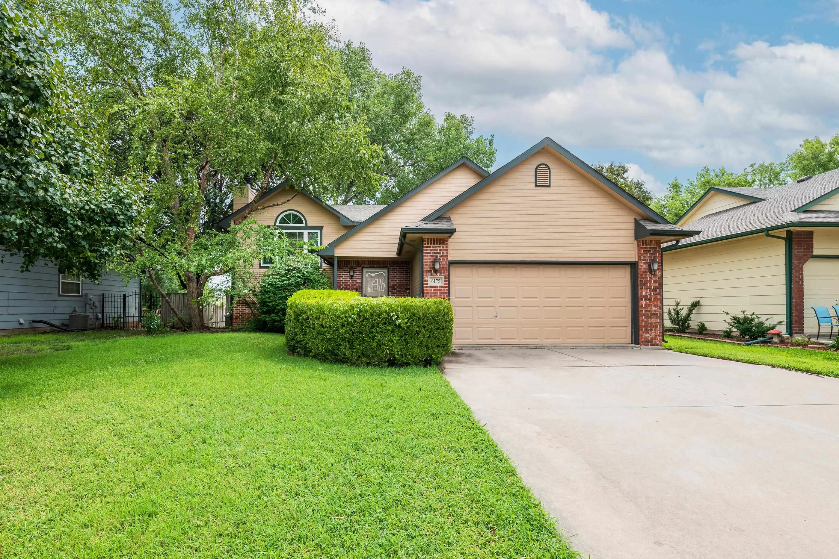 Bel Aire, Kansas 67220, United States, 3 Bedrooms Bedrooms, ,2 BathroomsBathrooms,Residential,Active,178901