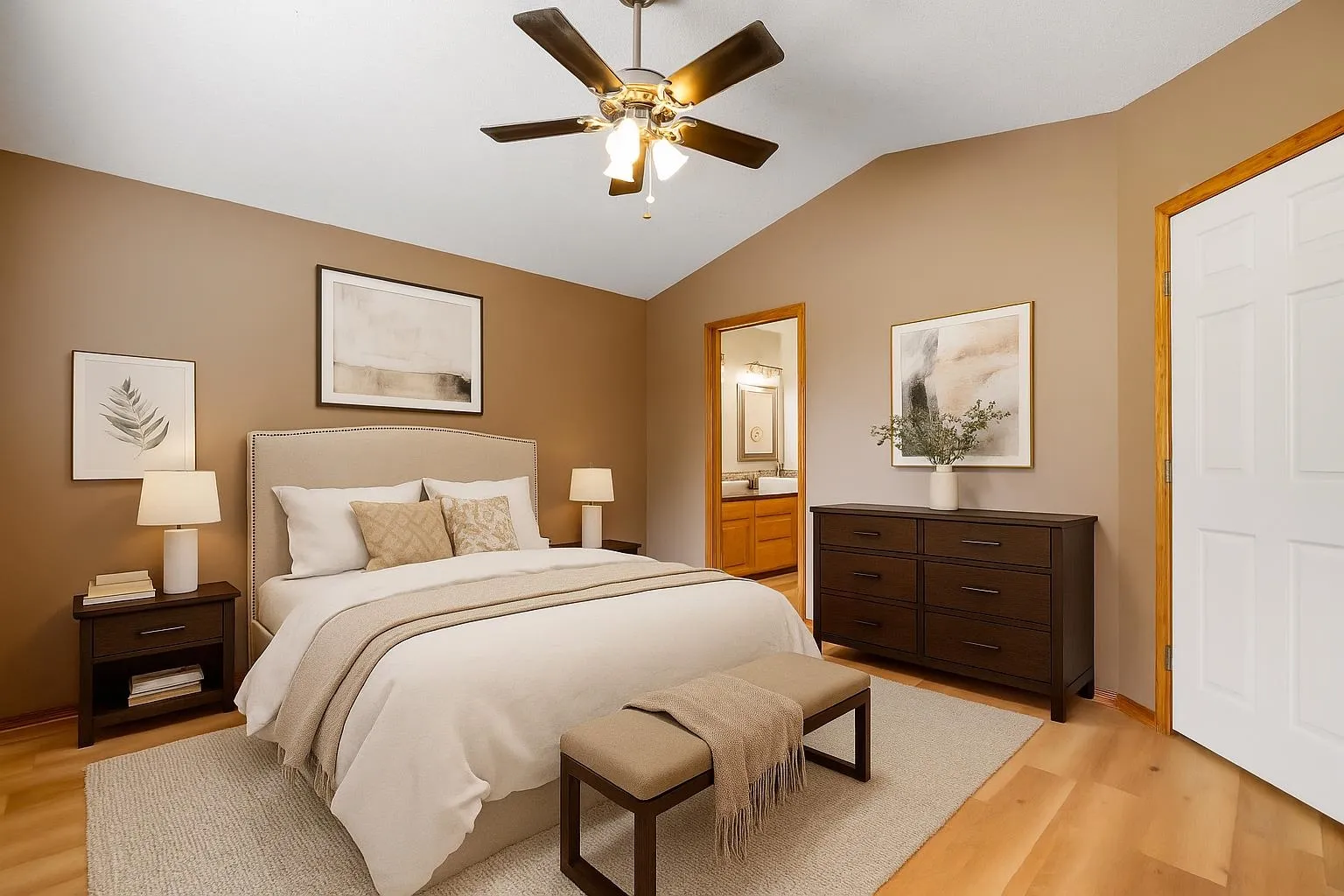 Bel Aire, Kansas 67220, United States, 3 Bedrooms Bedrooms, ,2 BathroomsBathrooms,Residential,Active,178901