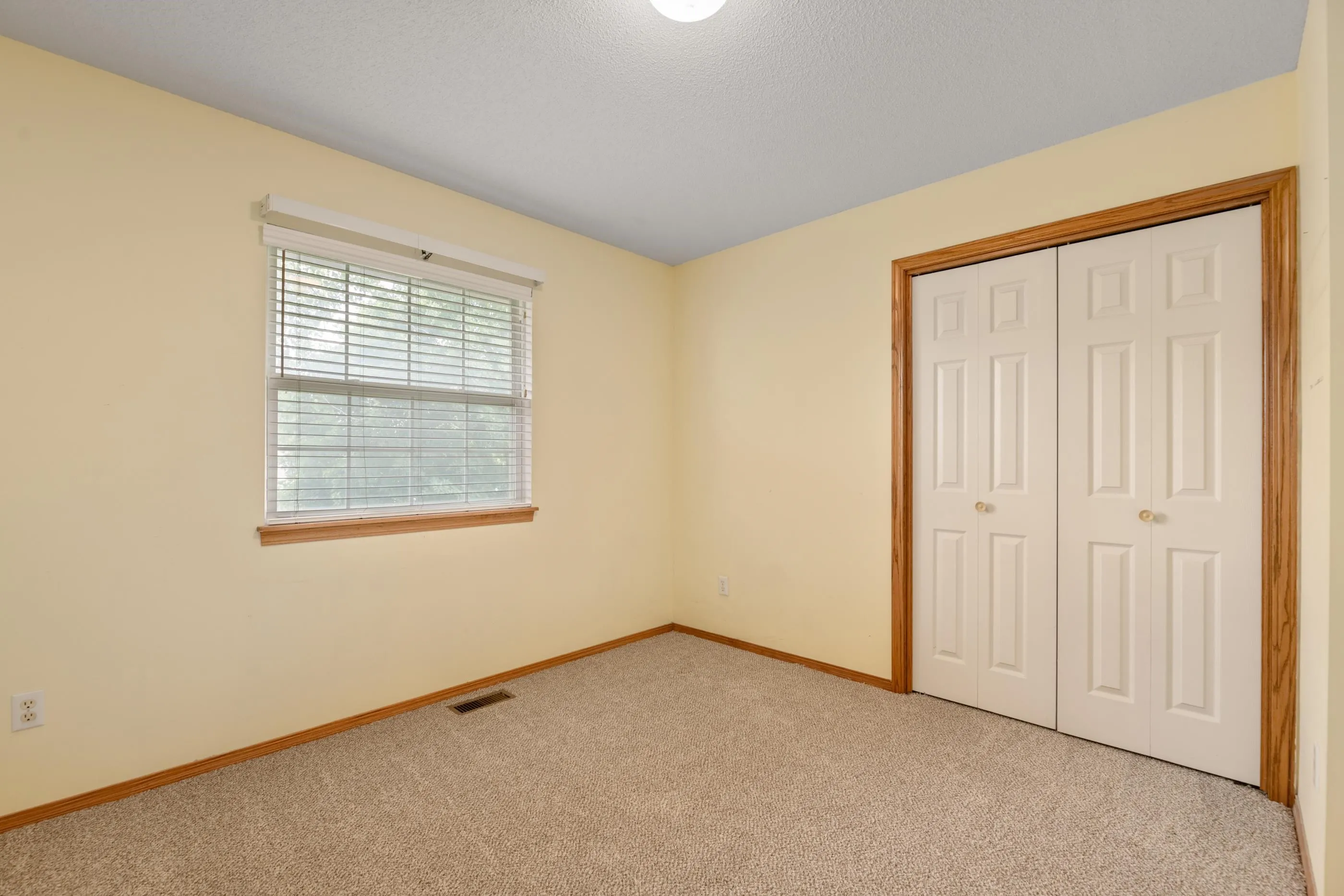 Bel Aire, Kansas 67220, United States, 3 Bedrooms Bedrooms, ,2 BathroomsBathrooms,Residential,Active,178901