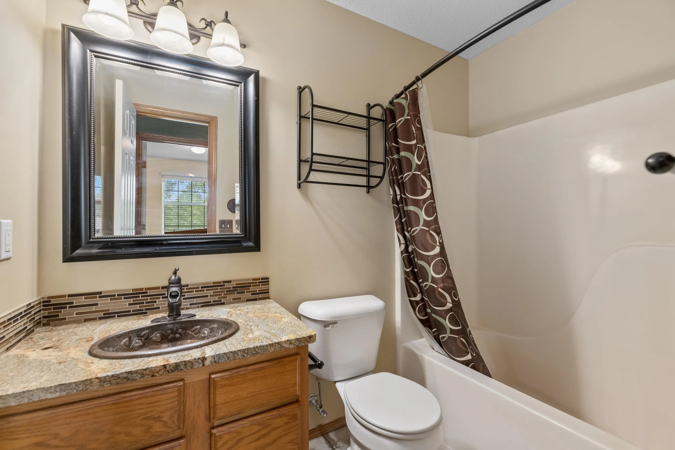 Bel Aire, Kansas 67220, United States, 3 Bedrooms Bedrooms, ,2 BathroomsBathrooms,Residential,Active,178901