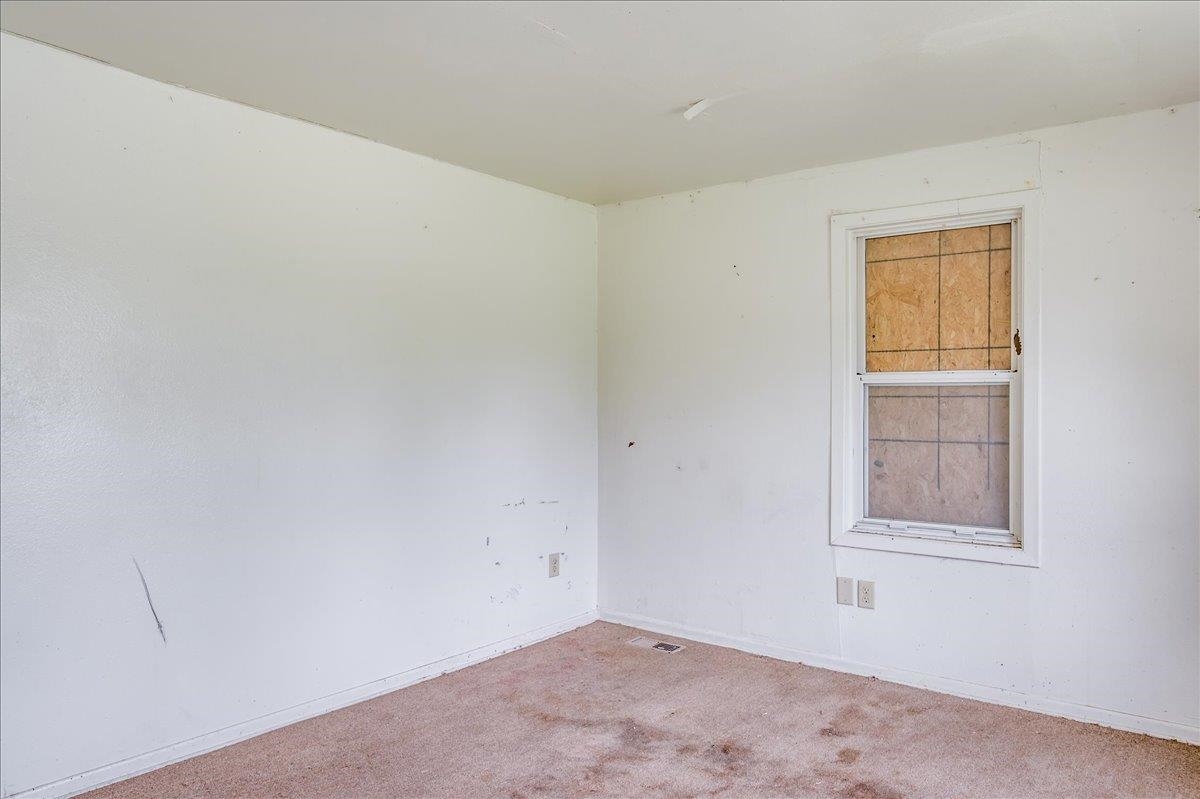 2825 E Stadium Dr, Wichita, Kansas image 5