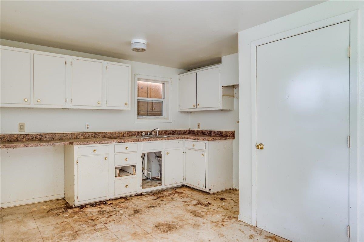2825 E Stadium Dr, Wichita, Kansas image 3