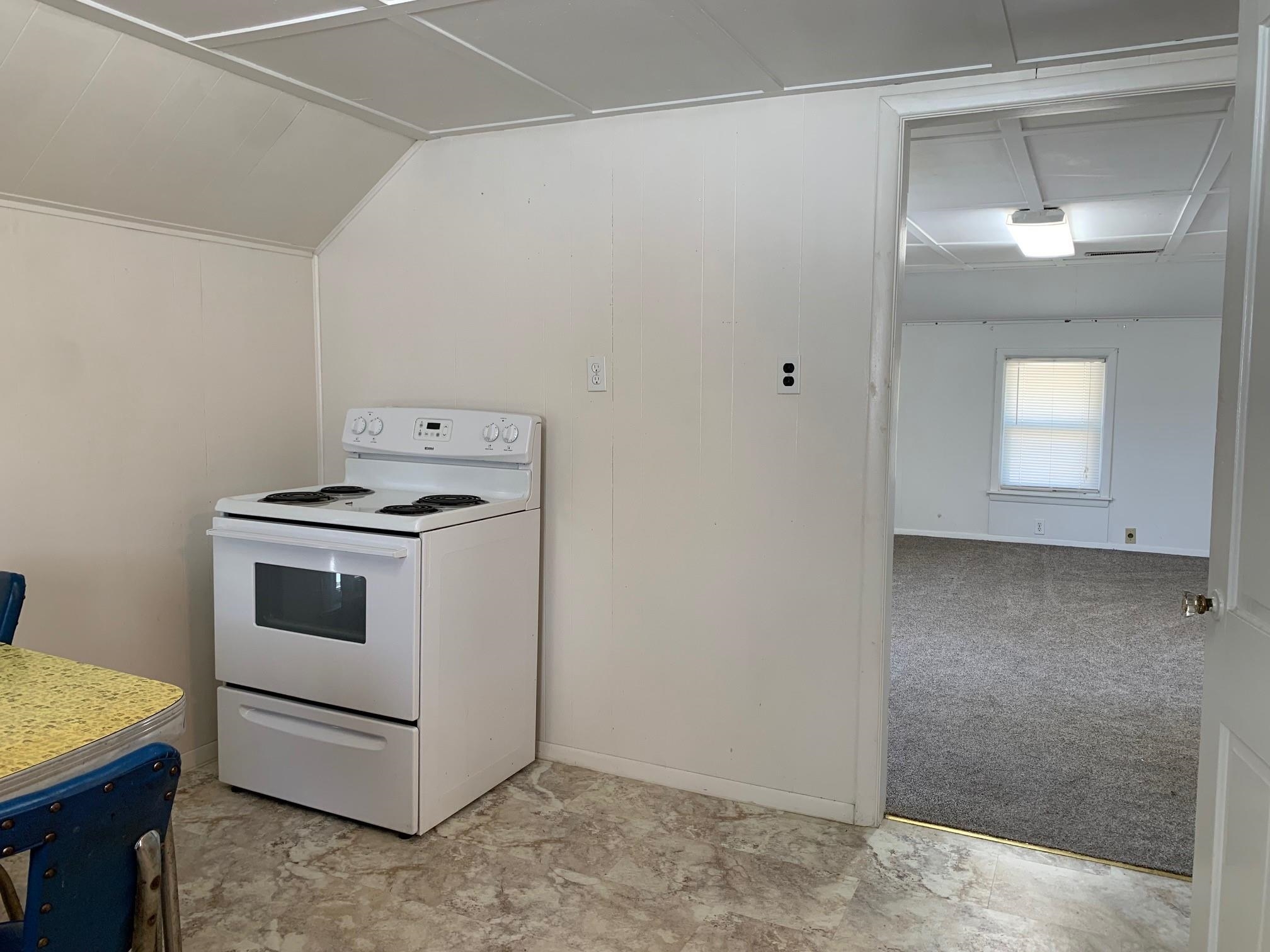 508 E 10th Ave, Winfield, Kansas image 33