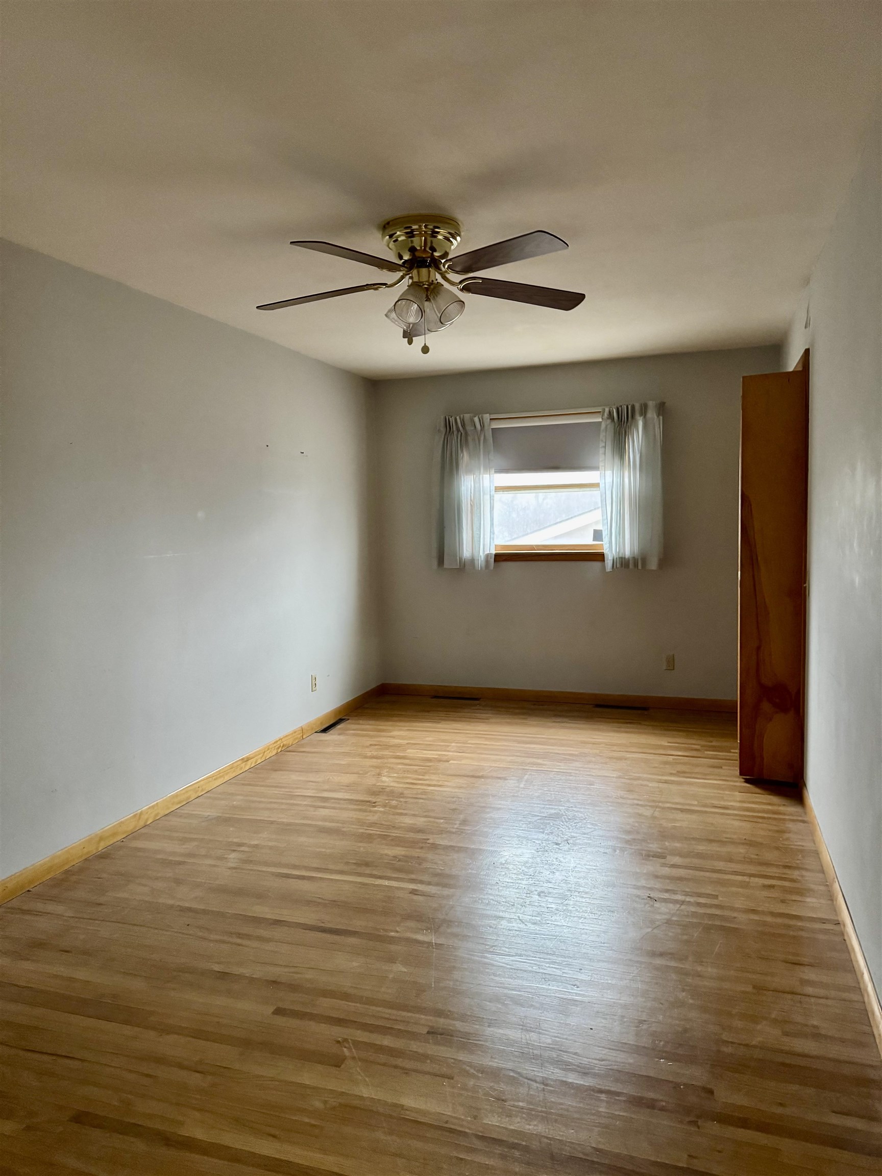 216 S Poplar St, Minneola, Virginia image 8