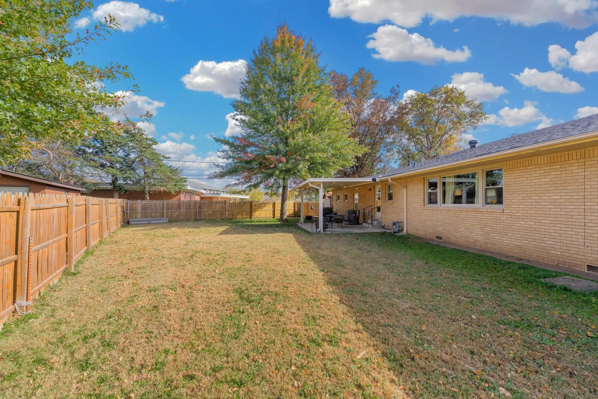 Wellington, Kansas 67152, United States, 3 Bedrooms Bedrooms, ,3 BathroomsBathrooms,Residential,Active,241941