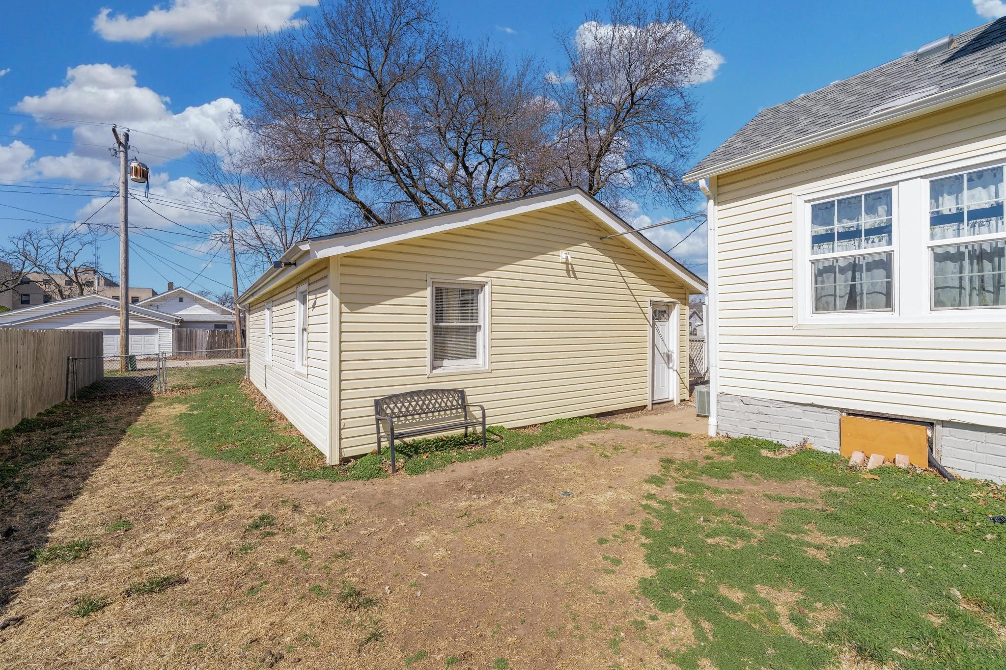 524 N B St, Wellington, Kansas image 27