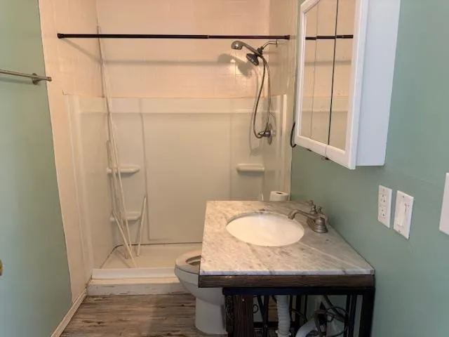 Wellington, Kansas 67152, United States, 4 Bedrooms Bedrooms, ,2 BathroomsBathrooms,Residential,Active,143889