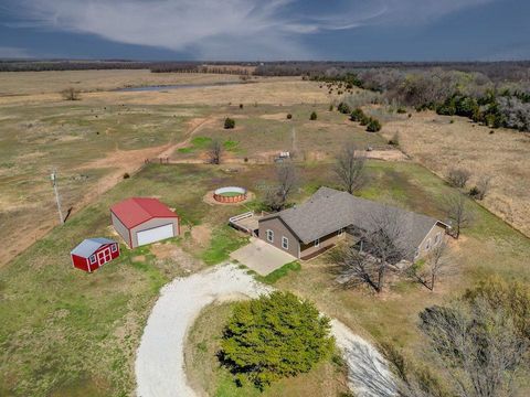Homes For Sale - 4678 252nd Rd<br/> Cowley County, Arkansas City, KS 67005