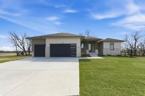 Homes For Sale - 8263 W Mossy Stone St<br/> Maize, KS 67101