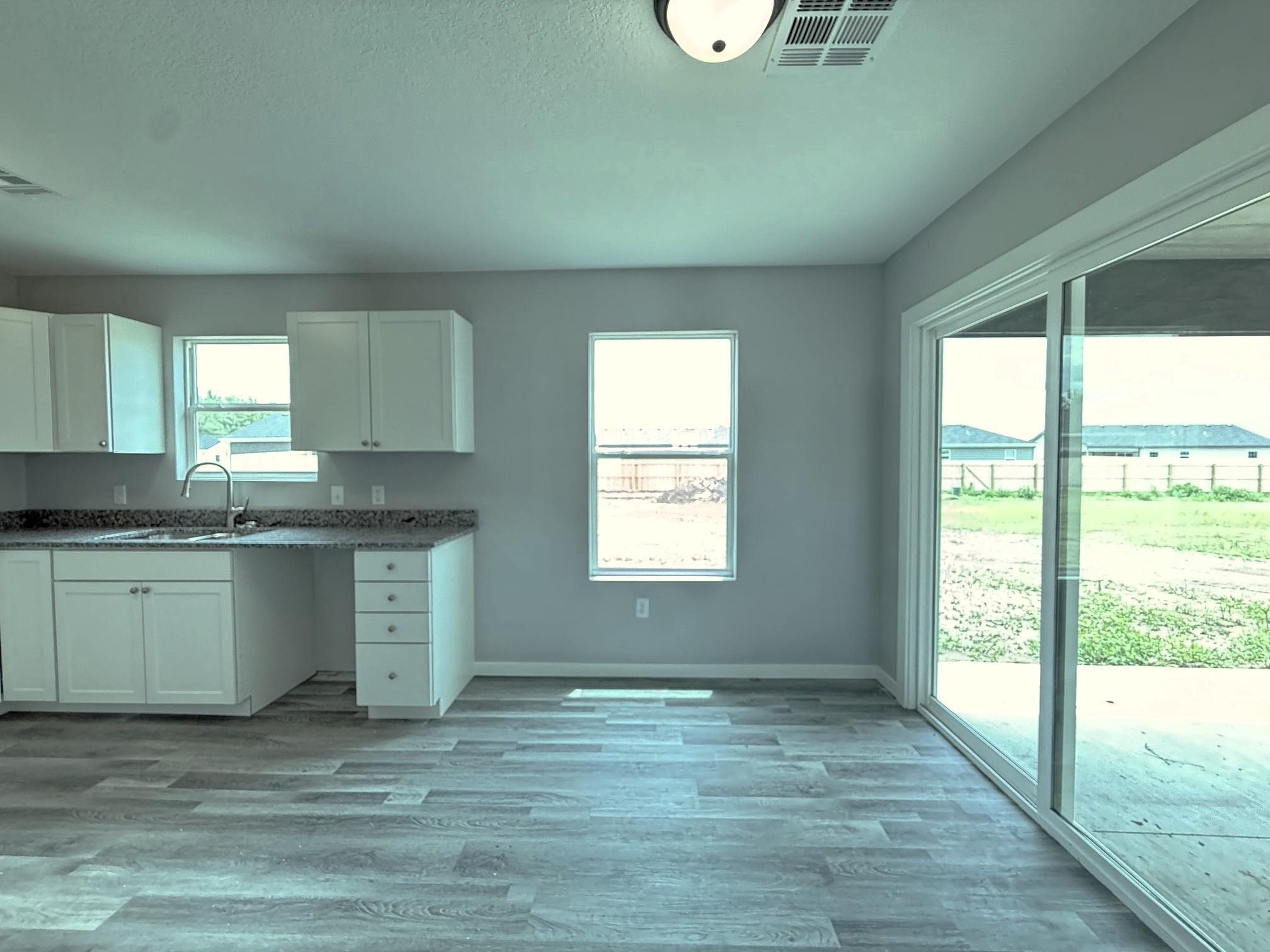 1218 Harbor Dr, Salina, Kansas image 5