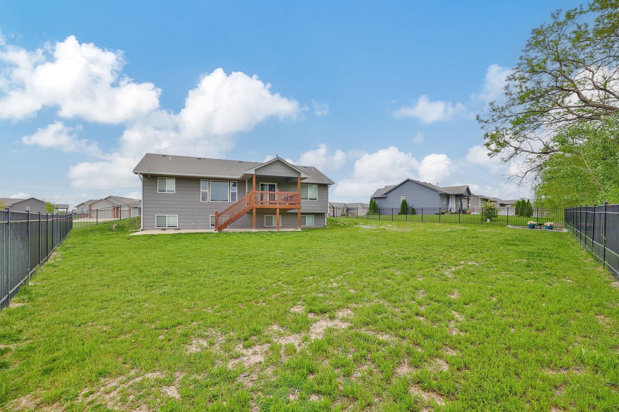 819 Freedom St, Derby, Kansas image 32