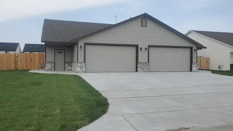 9131 E Chris Ct, Bel Aire, KS MLS: 654682