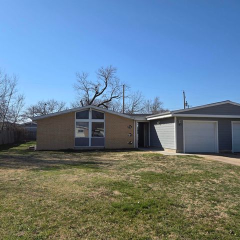 Multifamily For Sale - 147-149 Hoover Ct<br/> Salina, KS 67401