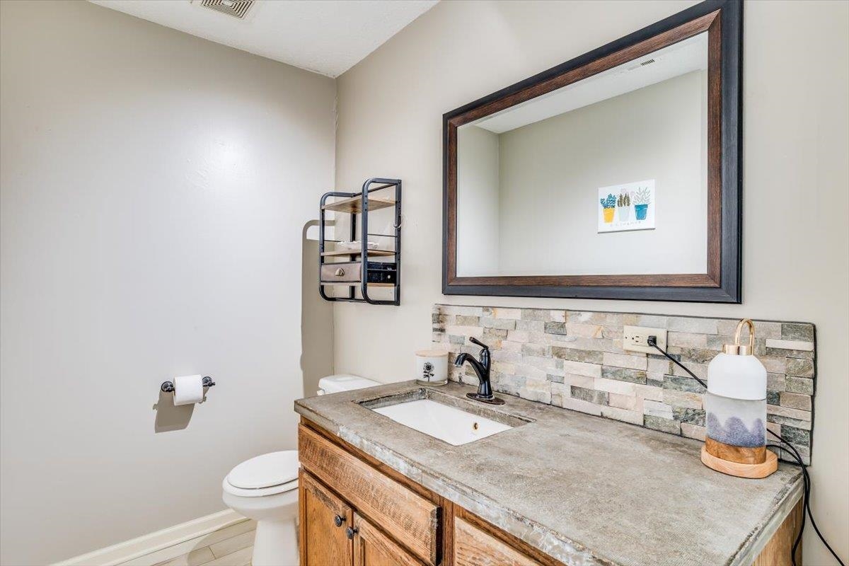 1213 N High St, Wichita, Kansas image 18