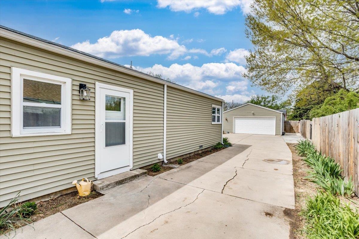 1213 N High St, Wichita, Kansas image 4