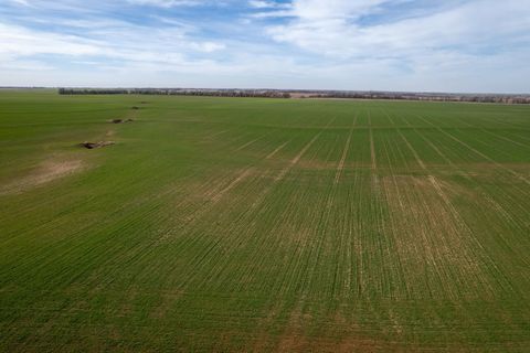 Vacant Land For Sale - 000 W Parallel Rd<br/> Reno County, Turon, KS 67583