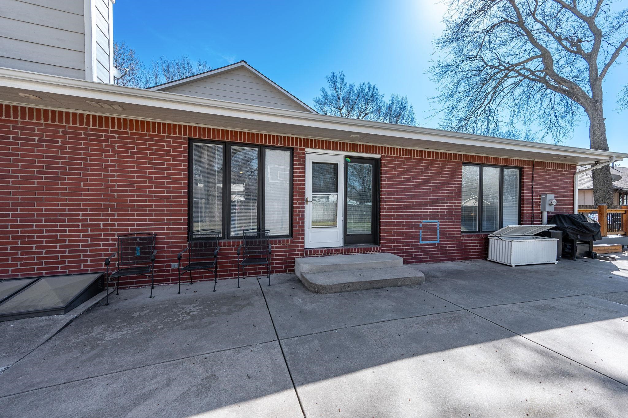 705 N Washington Ave, Sedgwick, Kansas image 32