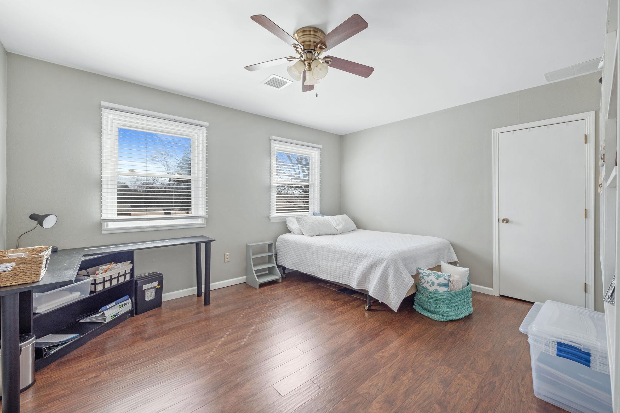705 N Washington Ave, Sedgwick, Kansas image 21