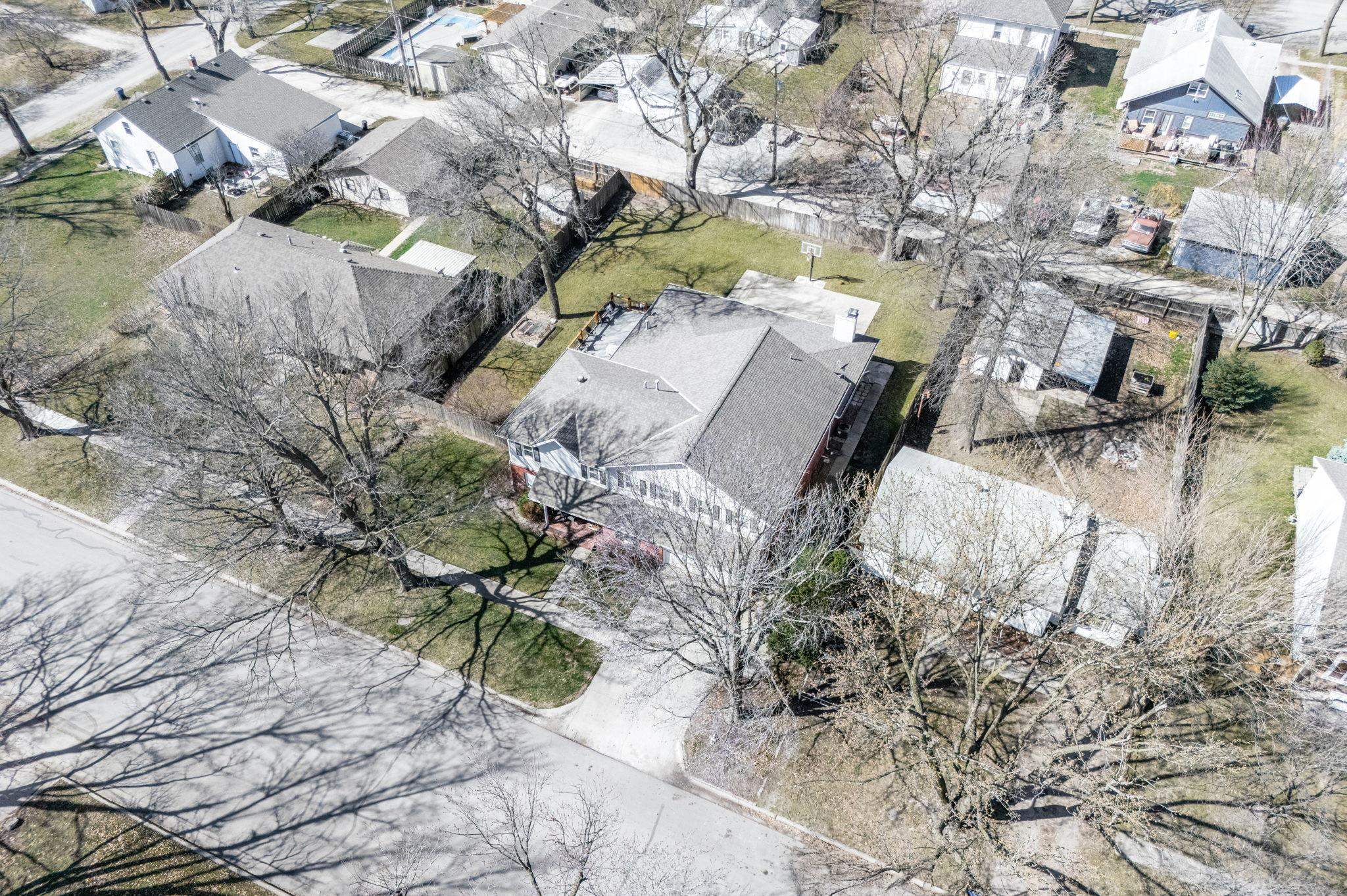 705 N Washington Ave, Sedgwick, Kansas image 2