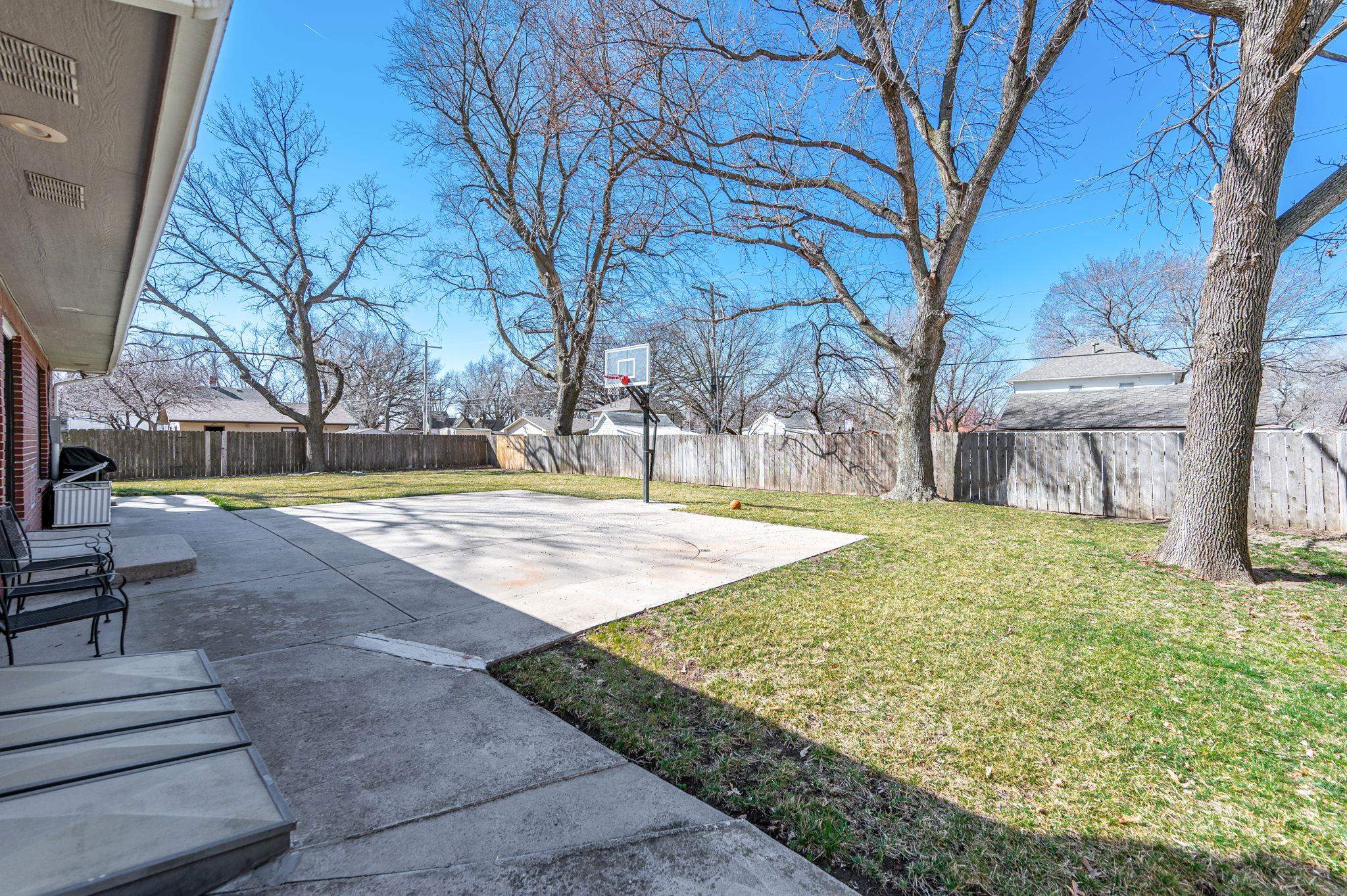 705 N Washington Ave, Sedgwick, Kansas image 31