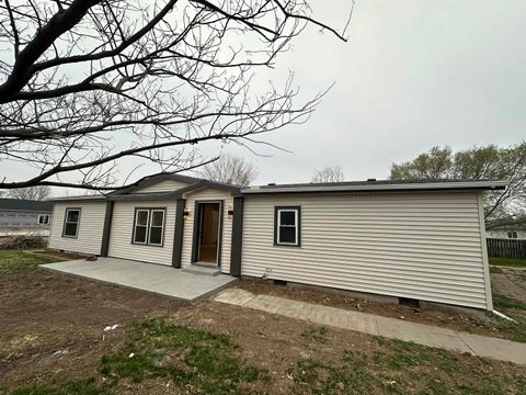 Mobile Home For Sale - 4613 S Edwards Cir<br/> Sedgwick County, Wichita, KS 67217