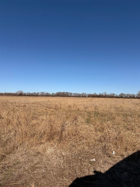 Vacant Land For Sale - LOT 3 Block B<br/> Haysville, KS 67060