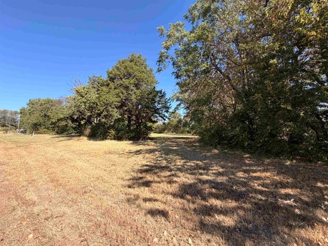 Vacant Land For Sale - 401 N Athenian Ave<br/> Wichita, KS 67203