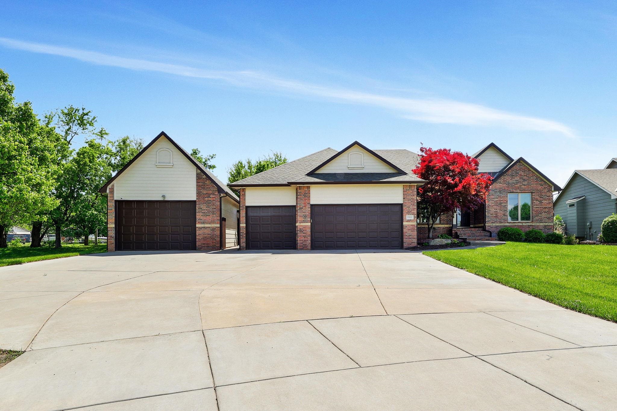 15811 W Mccormick Ave, Goddard, Kansas image 1