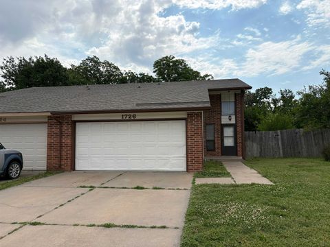 Multifamily For Sale - 1726 S Beech Ct<br/> Sedgwick County, Wichita, KS 67207